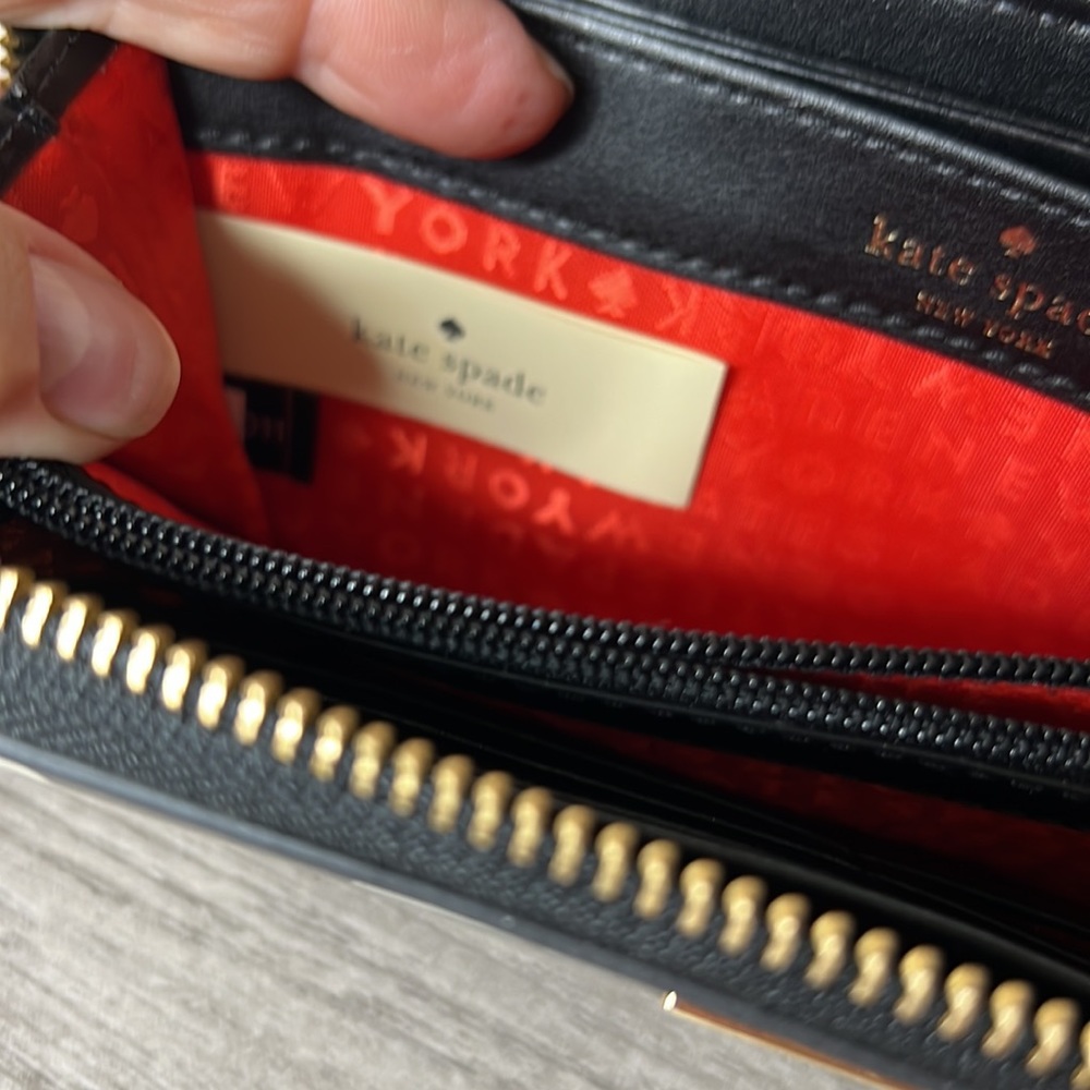 Like NEW Kate Spade Cedar Street Dot Lacey Wallet - Picture 5 of 6